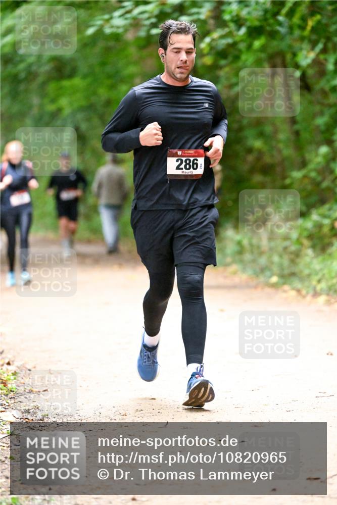 11.10.2026 - Bramfelder Halbmarathon 2026 Dr. Thomas Lammeyer http://msf.ph/oto/10820965 11.10.2026 10:23:50 Laufen 286 meine-sportfotos.de