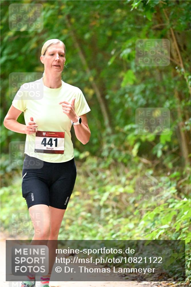 11.10.2026 - Bramfelder Halbmarathon 2026 Dr. Thomas Lammeyer http://msf.ph/oto/10821122 11.10.2026 10:24:23 Laufen 35, 441 meine-sportfotos.de