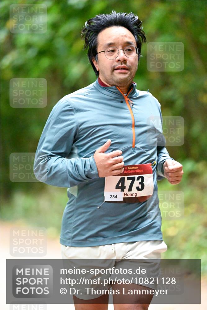 11.10.2026 - Bramfelder Halbmarathon 2026 Dr. Thomas Lammeyer http://msf.ph/oto/10821128 11.10.2026 10:24:25 Laufen 284, 35, 473 meine-sportfotos.de