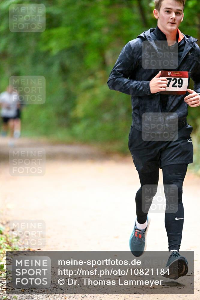 11.10.2026 - Bramfelder Halbmarathon 2026 Dr. Thomas Lammeyer http://msf.ph/oto/10821184 11.10.2026 10:24:49 Laufen 35, 729 meine-sportfotos.de