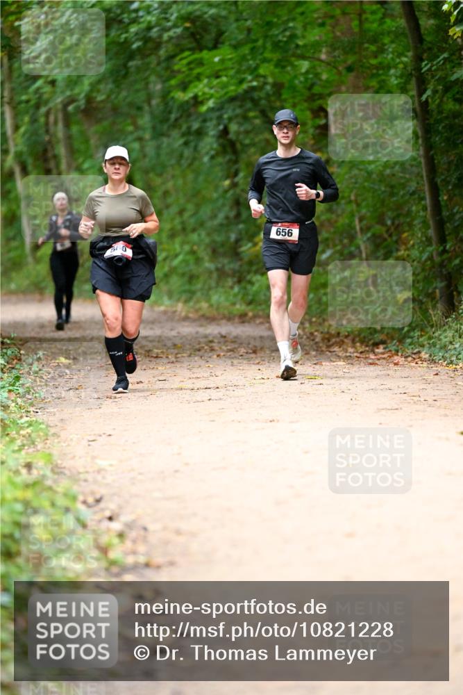 11.10.2026 - Bramfelder Halbmarathon 2026 Dr. Thomas Lammeyer http://msf.ph/oto/10821228 11.10.2026 10:25:04 Laufen 656, 602 meine-sportfotos.de