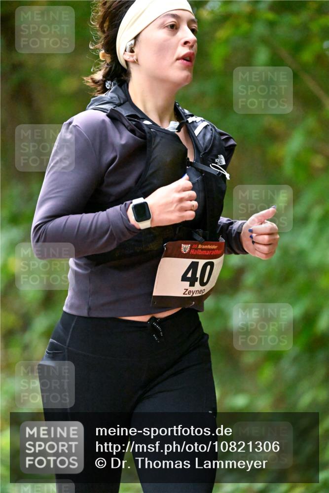 11.10.2026 - Bramfelder Halbmarathon 2026 Dr. Thomas Lammeyer http://msf.ph/oto/10821306 11.10.2026 10:25:18 Laufen 35, 40 meine-sportfotos.de