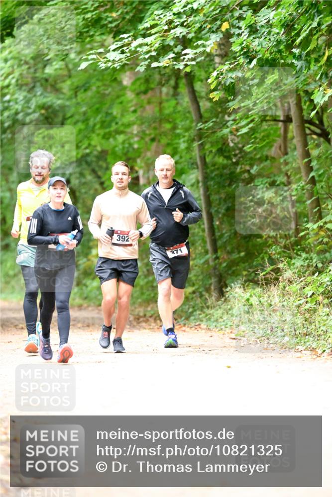 11.10.2026 - Bramfelder Halbmarathon 2026 Dr. Thomas Lammeyer http://msf.ph/oto/10821325 11.10.2026 10:26:11 Laufen 392, 371 meine-sportfotos.de