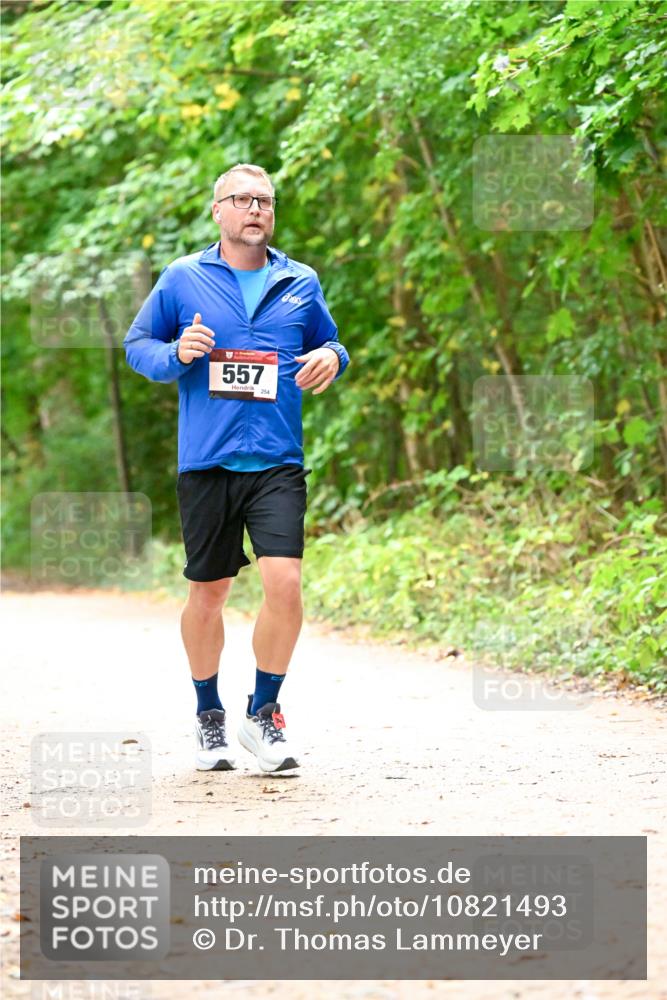 11.10.2026 - Bramfelder Halbmarathon 2026 Dr. Thomas Lammeyer http://msf.ph/oto/10821493 11.10.2026 10:27:30 Laufen 557, 254 meine-sportfotos.de