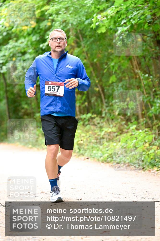 11.10.2026 - Bramfelder Halbmarathon 2026 Dr. Thomas Lammeyer http://msf.ph/oto/10821497 11.10.2026 10:27:30 Laufen 557, 254 meine-sportfotos.de