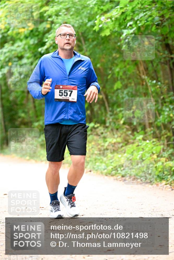 11.10.2026 - Bramfelder Halbmarathon 2026 Dr. Thomas Lammeyer http://msf.ph/oto/10821498 11.10.2026 10:27:30 Laufen 557, 254 meine-sportfotos.de