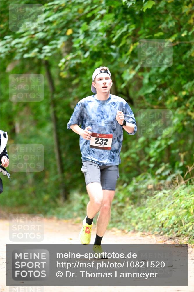 11.10.2026 - Bramfelder Halbmarathon 2026 Dr. Thomas Lammeyer http://msf.ph/oto/10821520 11.10.2026 10:28:02 Laufen 232 meine-sportfotos.de