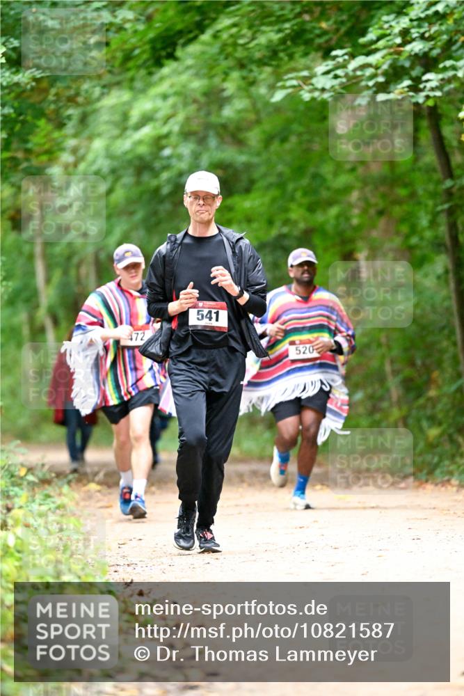 11.10.2026 - Bramfelder Halbmarathon 2026 Dr. Thomas Lammeyer http://msf.ph/oto/10821587 11.10.2026 10:28:25 Laufen 472, 541, 520 meine-sportfotos.de