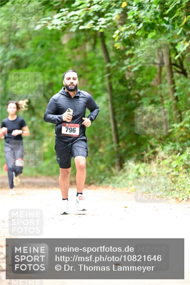 11.10.2026 - Bramfelder Halbmarathon 2026 Dr. Thomas Lammeyer http://msf.ph/oto/10821646 11.10.2026 10:28:55 Laufen 796 meine-sportfotos.de