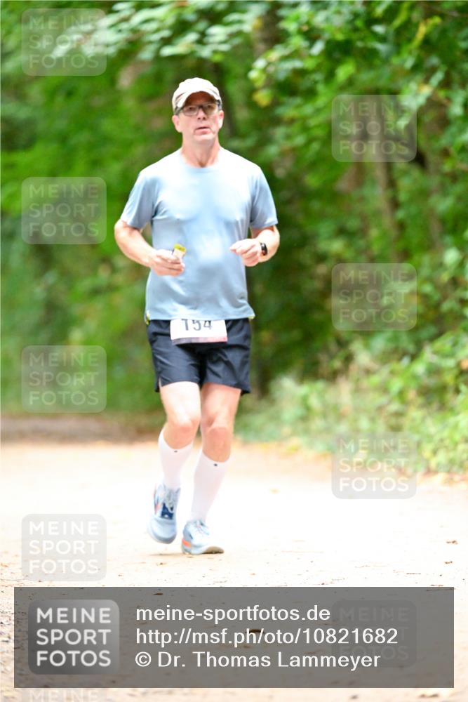 11.10.2026 - Bramfelder Halbmarathon 2026 Dr. Thomas Lammeyer http://msf.ph/oto/10821682 11.10.2026 10:29:05 Laufen 194 meine-sportfotos.de