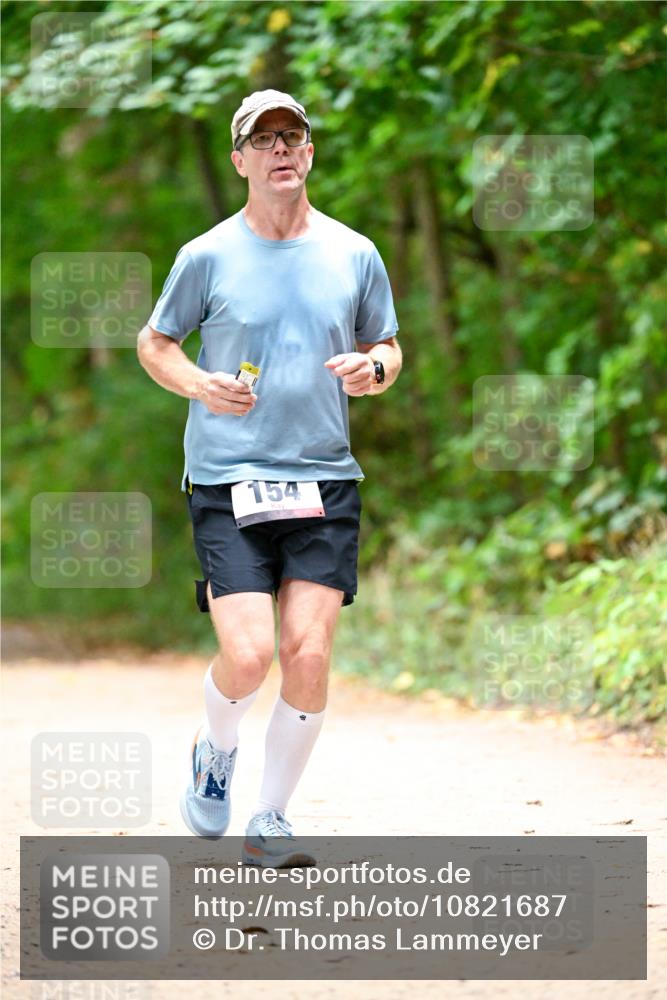11.10.2026 - Bramfelder Halbmarathon 2026 Dr. Thomas Lammeyer http://msf.ph/oto/10821687 11.10.2026 10:29:06 Laufen 154 meine-sportfotos.de