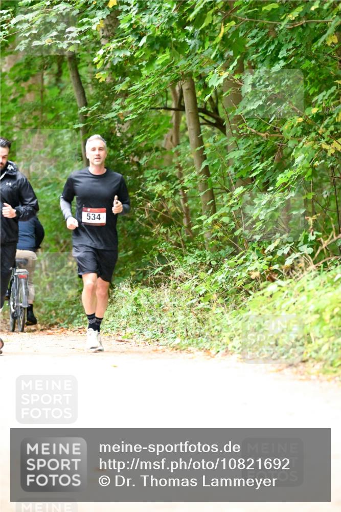 11.10.2026 - Bramfelder Halbmarathon 2026 Dr. Thomas Lammeyer http://msf.ph/oto/10821692 11.10.2026 10:29:17 Laufen 534 meine-sportfotos.de