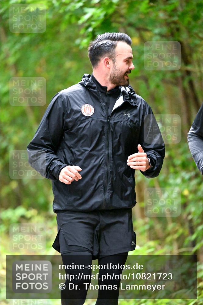 11.10.2026 - Bramfelder Halbmarathon 2026 Dr. Thomas Lammeyer http://msf.ph/oto/10821723 11.10.2026 10:29:23 Laufen 1910 meine-sportfotos.de