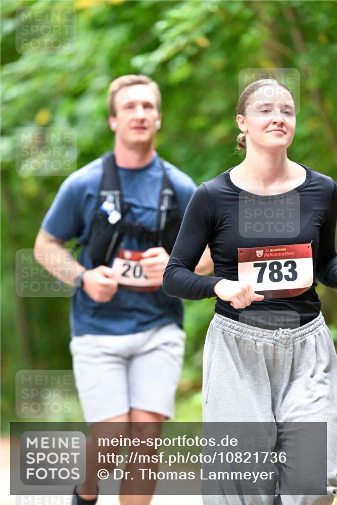 11.10.2026 - Bramfelder Halbmarathon 2026 Dr. Thomas Lammeyer http://msf.ph/oto/10821736 11.10.2026 10:29:31 Laufen 20, 35, 783 meine-sportfotos.de