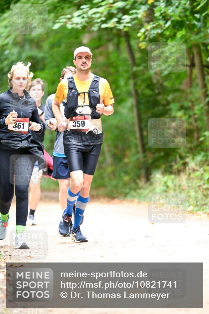 11.10.2026 - Bramfelder Halbmarathon 2026 Dr. Thomas Lammeyer http://msf.ph/oto/10821741 11.10.2026 10:29:32 Laufen 361, 359 meine-sportfotos.de