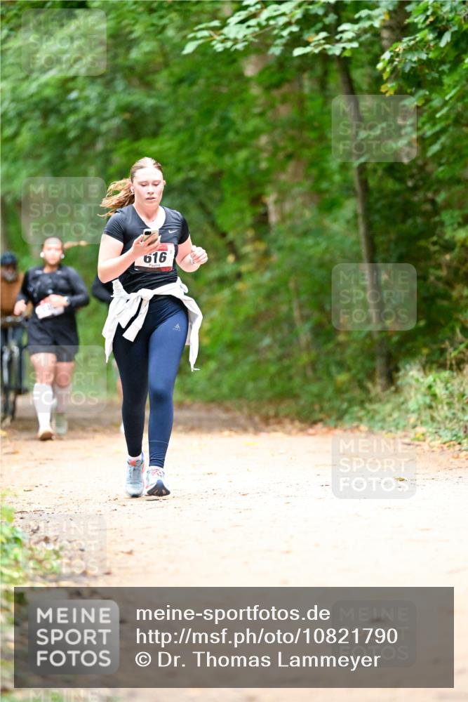 11.10.2026 - Bramfelder Halbmarathon 2026 Dr. Thomas Lammeyer http://msf.ph/oto/10821790 11.10.2026 10:29:57 Laufen 616 meine-sportfotos.de