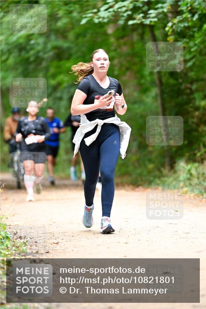 11.10.2026 - Bramfelder Halbmarathon 2026 Dr. Thomas Lammeyer http://msf.ph/oto/10821801 11.10.2026 10:29:58 Laufen  meine-sportfotos.de