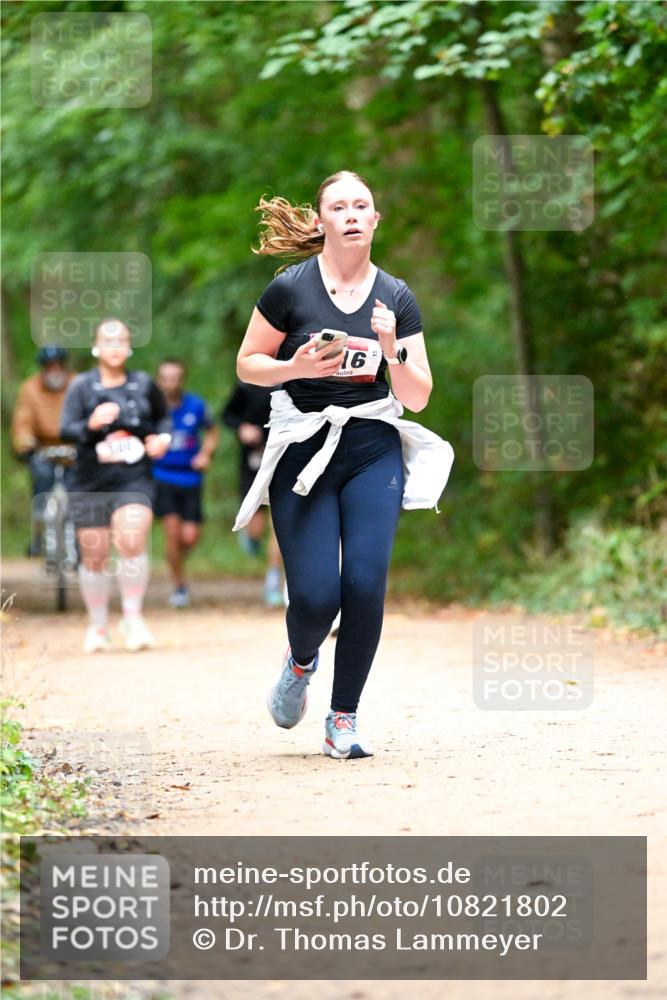 11.10.2026 - Bramfelder Halbmarathon 2026 Dr. Thomas Lammeyer http://msf.ph/oto/10821802 11.10.2026 10:29:58 Laufen 16 meine-sportfotos.de