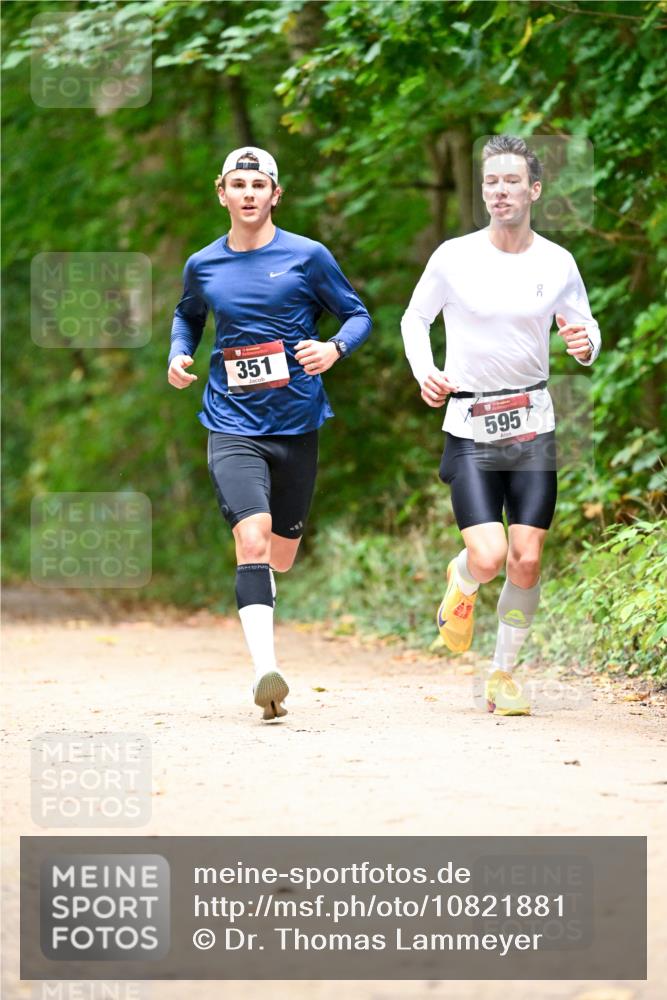 11.10.2026 - Bramfelder Halbmarathon 2026 Dr. Thomas Lammeyer http://msf.ph/oto/10821881 11.10.2026 10:30:24 Laufen 351, 595 meine-sportfotos.de