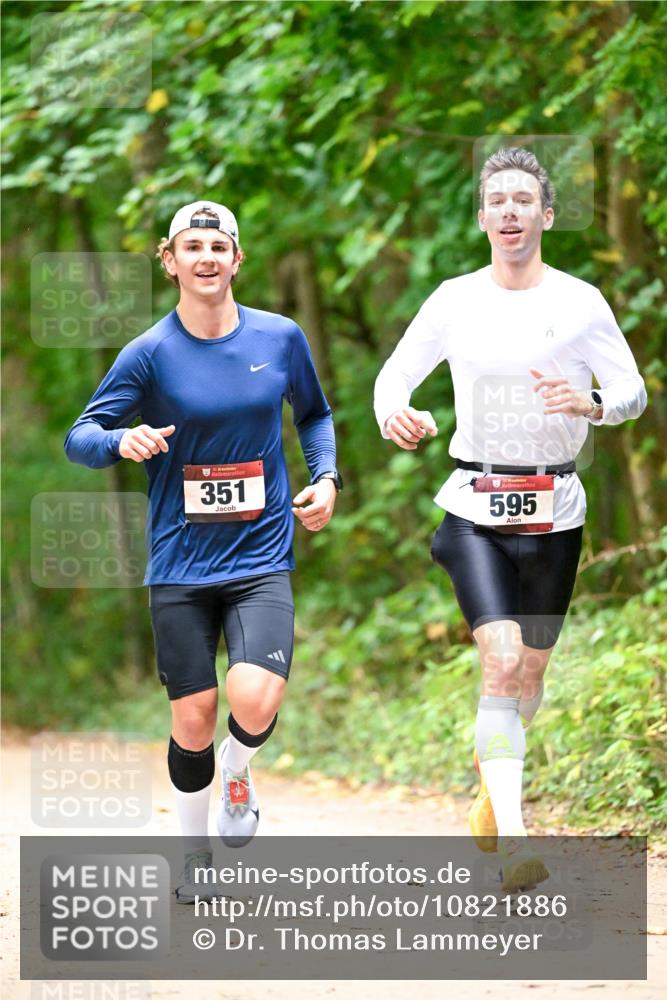 11.10.2026 - Bramfelder Halbmarathon 2026 Dr. Thomas Lammeyer http://msf.ph/oto/10821886 11.10.2026 10:30:24 Laufen 351, 595 meine-sportfotos.de