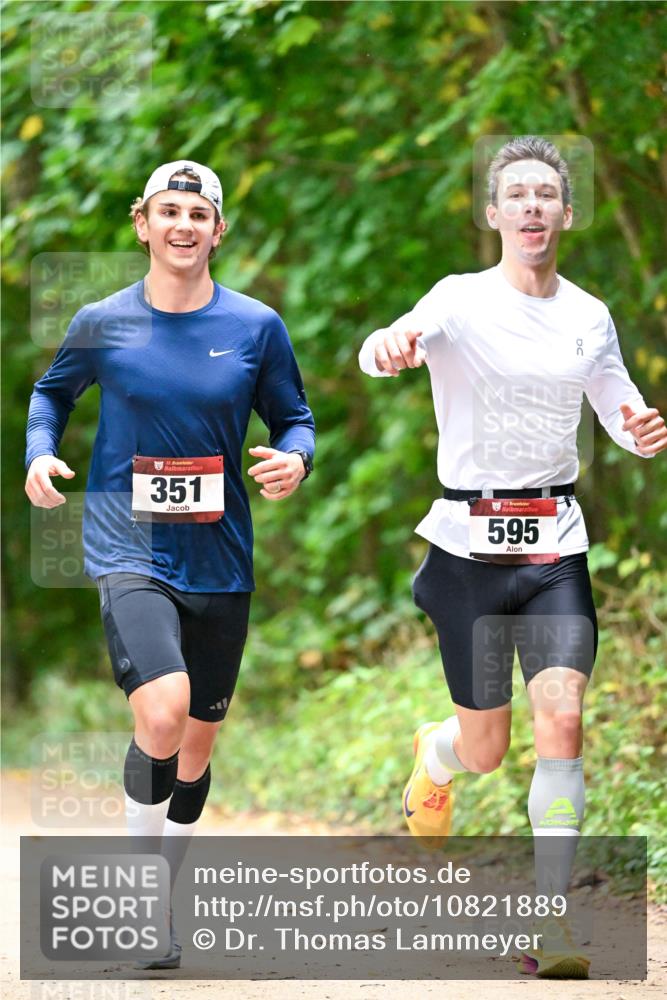 11.10.2026 - Bramfelder Halbmarathon 2026 Dr. Thomas Lammeyer http://msf.ph/oto/10821889 11.10.2026 10:30:25 Laufen 351, 35, 595 meine-sportfotos.de