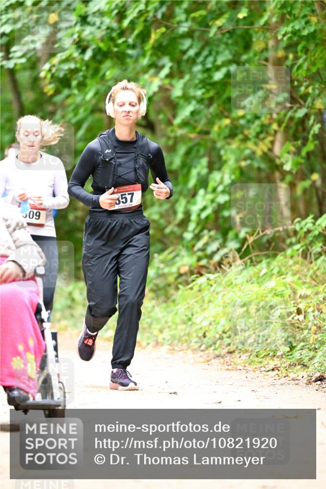 11.10.2026 - Bramfelder Halbmarathon 2026 Dr. Thomas Lammeyer http://msf.ph/oto/10821920 11.10.2026 10:30:45 Laufen 09, 357 meine-sportfotos.de
