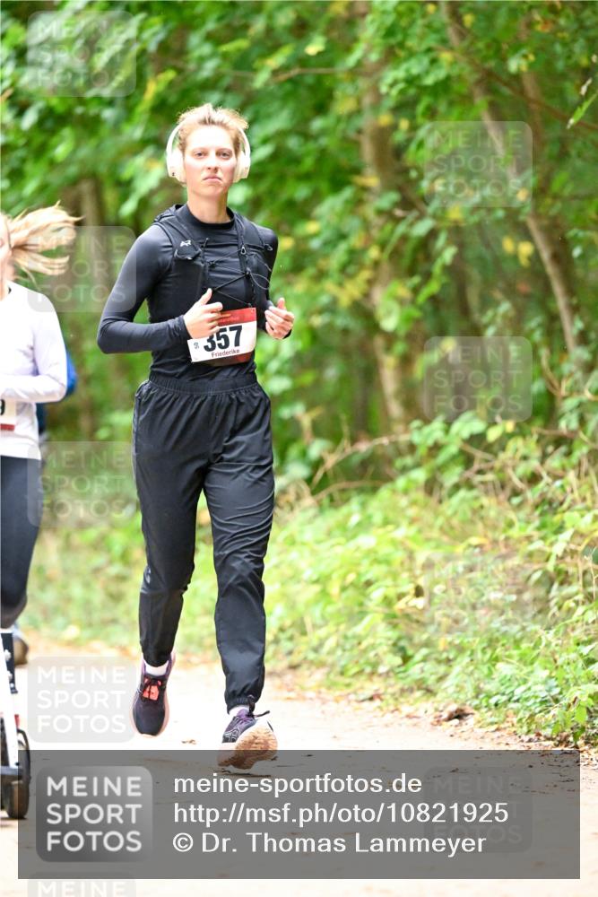 11.10.2026 - Bramfelder Halbmarathon 2026 Dr. Thomas Lammeyer http://msf.ph/oto/10821925 11.10.2026 10:30:46 Laufen 50, 357 meine-sportfotos.de