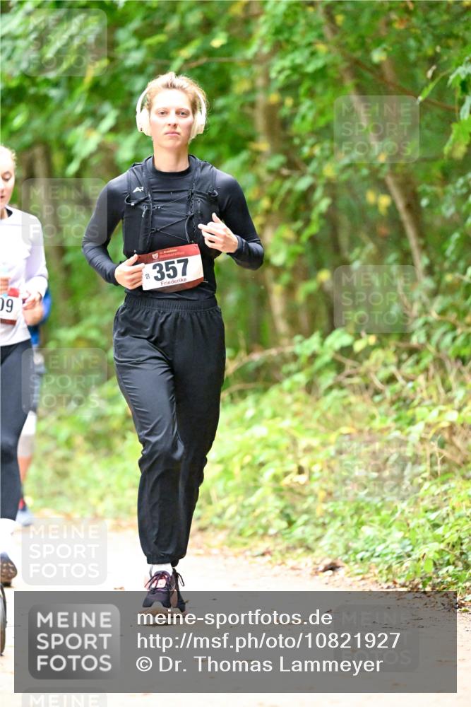 11.10.2026 - Bramfelder Halbmarathon 2026 Dr. Thomas Lammeyer http://msf.ph/oto/10821927 11.10.2026 10:30:46 Laufen 09, 357 meine-sportfotos.de