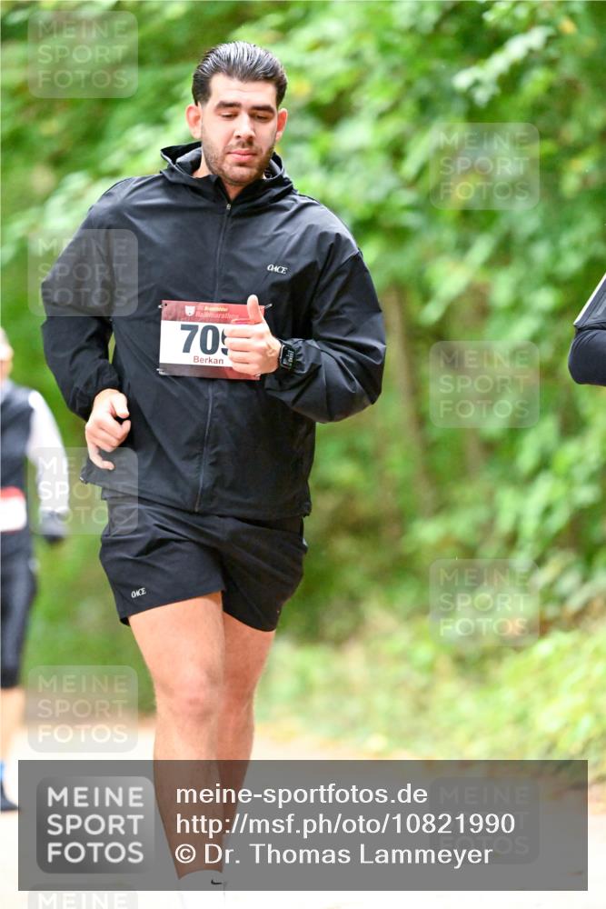 11.10.2026 - Bramfelder Halbmarathon 2026 Dr. Thomas Lammeyer http://msf.ph/oto/10821990 11.10.2026 10:31:03 Laufen 35, 70 meine-sportfotos.de