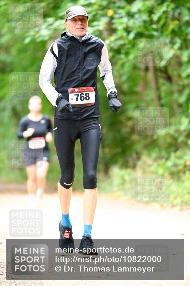 11.10.2026 - Bramfelder Halbmarathon 2026 Dr. Thomas Lammeyer http://msf.ph/oto/10822000 11.10.2026 10:31:06 Laufen 27, 768 meine-sportfotos.de