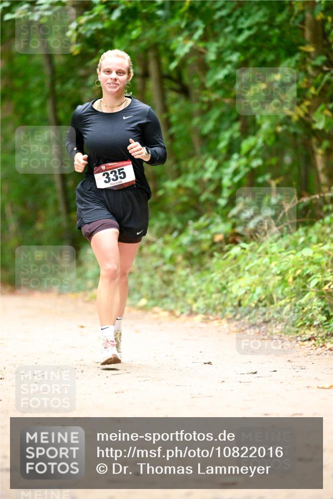 11.10.2026 - Bramfelder Halbmarathon 2026 Dr. Thomas Lammeyer http://msf.ph/oto/10822016 11.10.2026 10:31:09 Laufen 335 meine-sportfotos.de