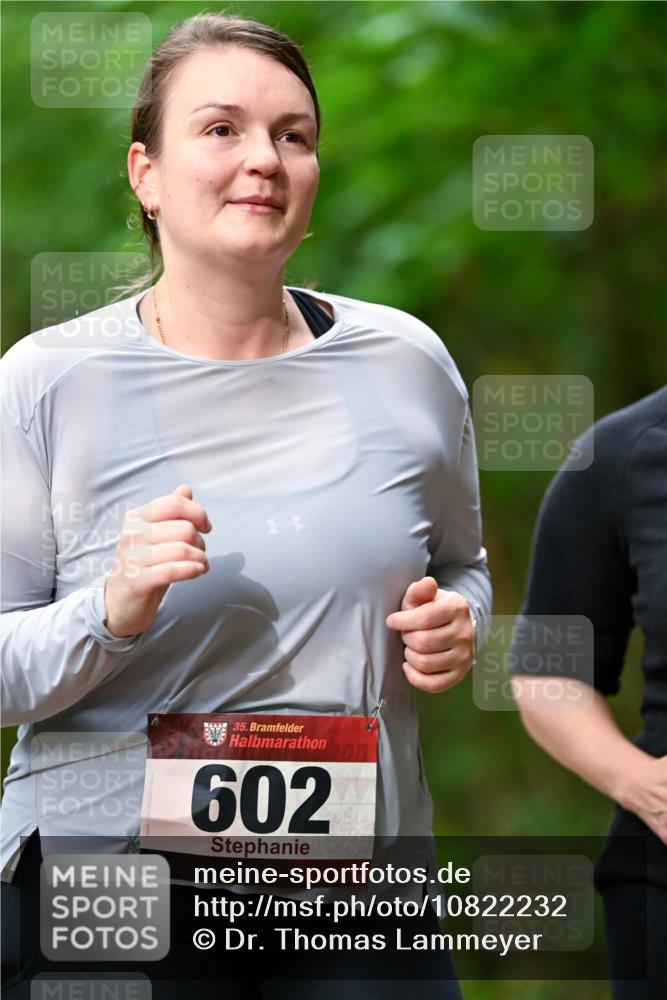 11.10.2026 - Bramfelder Halbmarathon 2026 Dr. Thomas Lammeyer http://msf.ph/oto/10822232 11.10.2026 10:33:41 Laufen 35, 602 meine-sportfotos.de