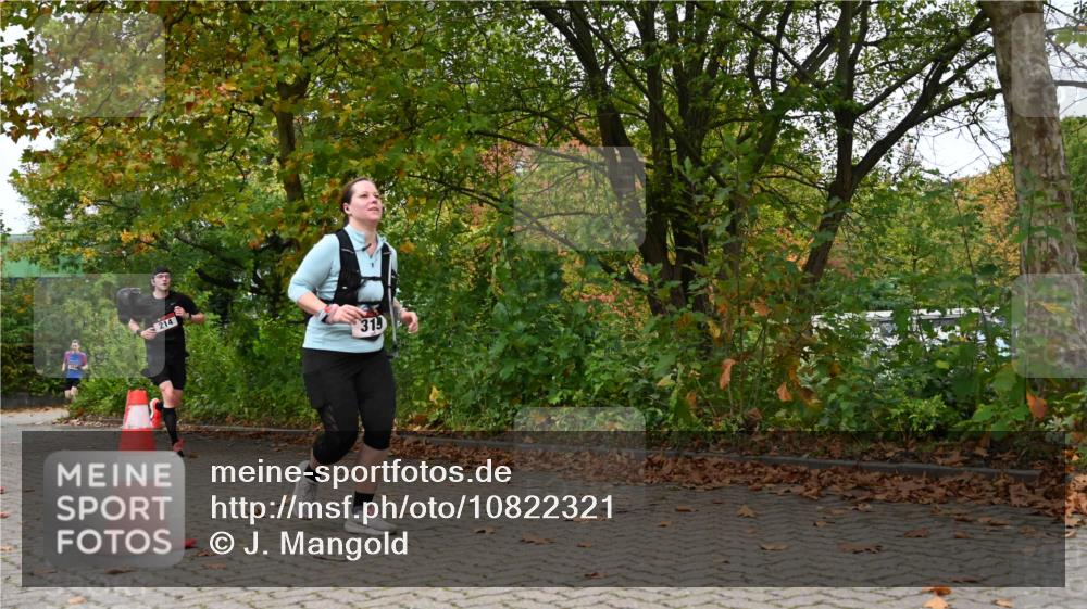 11.10.2026 - Bramfelder Halbmarathon 2026 J. Mangold http://msf.ph/oto/10822321 11.10.2026 10:13:54 Laufen 214, 319, 439 meine-sportfotos.de