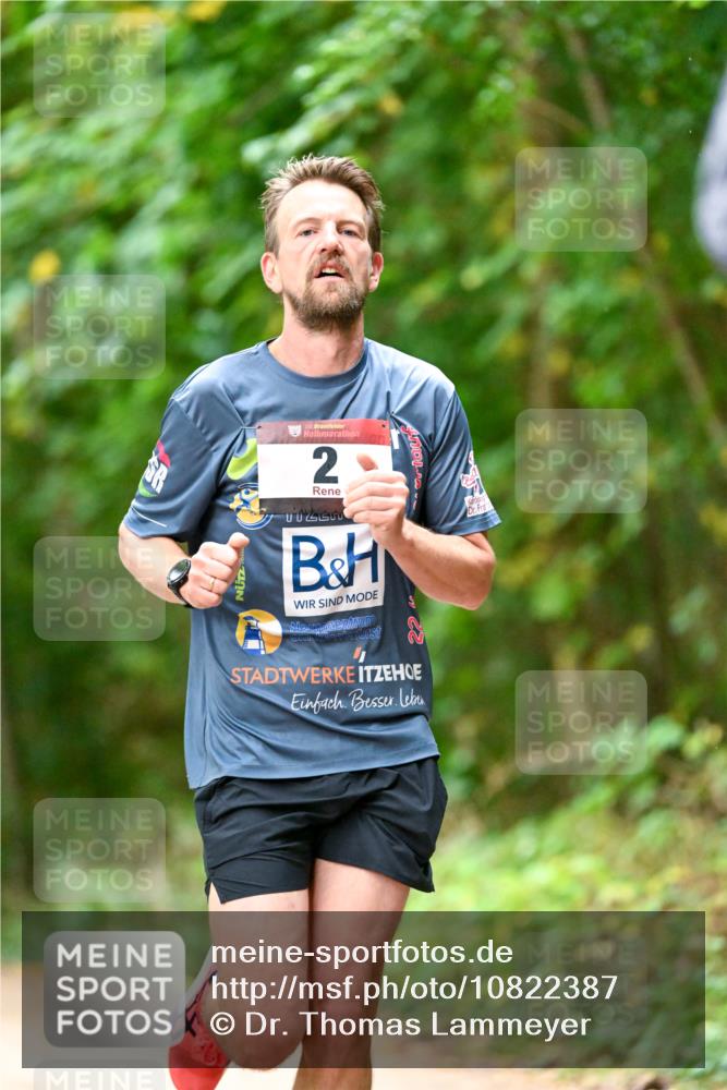 11.10.2026 - Bramfelder Halbmarathon 2026 Dr. Thomas Lammeyer http://msf.ph/oto/10822387 11.10.2026 10:34:15 Laufen 35, 2, 2 meine-sportfotos.de