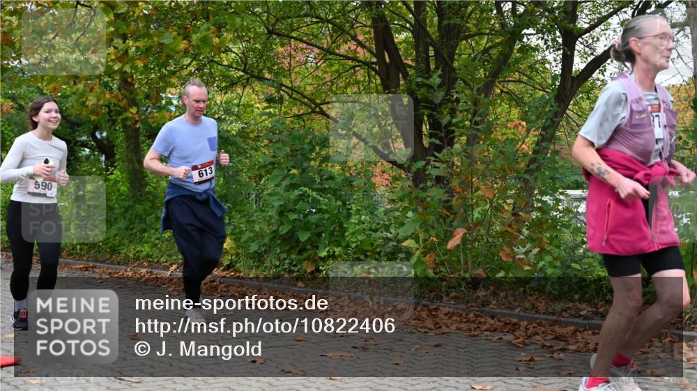 11.10.2026 - Bramfelder Halbmarathon 2026 J. Mangold http://msf.ph/oto/10822406 11.10.2026 10:15:36 Laufen 53, 354, 590, 613, 778 meine-sportfotos.de