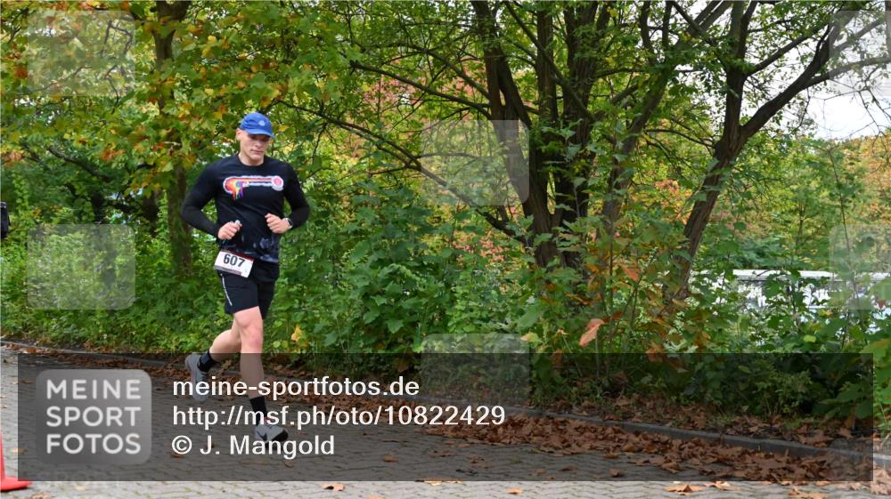11.10.2026 - Bramfelder Halbmarathon 2026 J. Mangold http://msf.ph/oto/10822429 11.10.2026 10:16:18 Laufen 607 meine-sportfotos.de