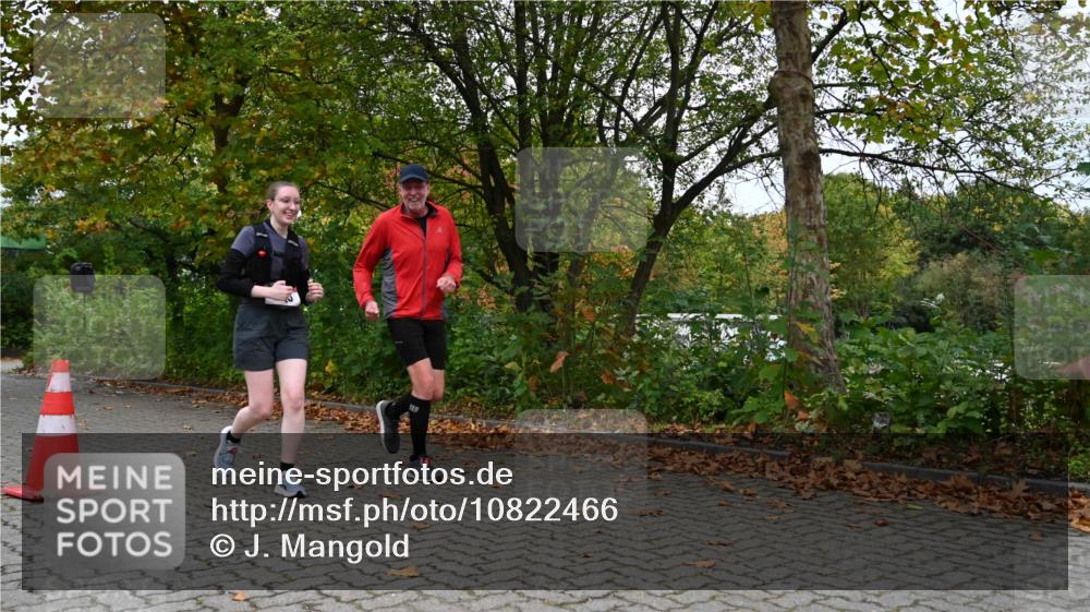 11.10.2026 - Bramfelder Halbmarathon 2026 J. Mangold http://msf.ph/oto/10822466 11.10.2026 10:17:08 Laufen 352, 535, 799 meine-sportfotos.de