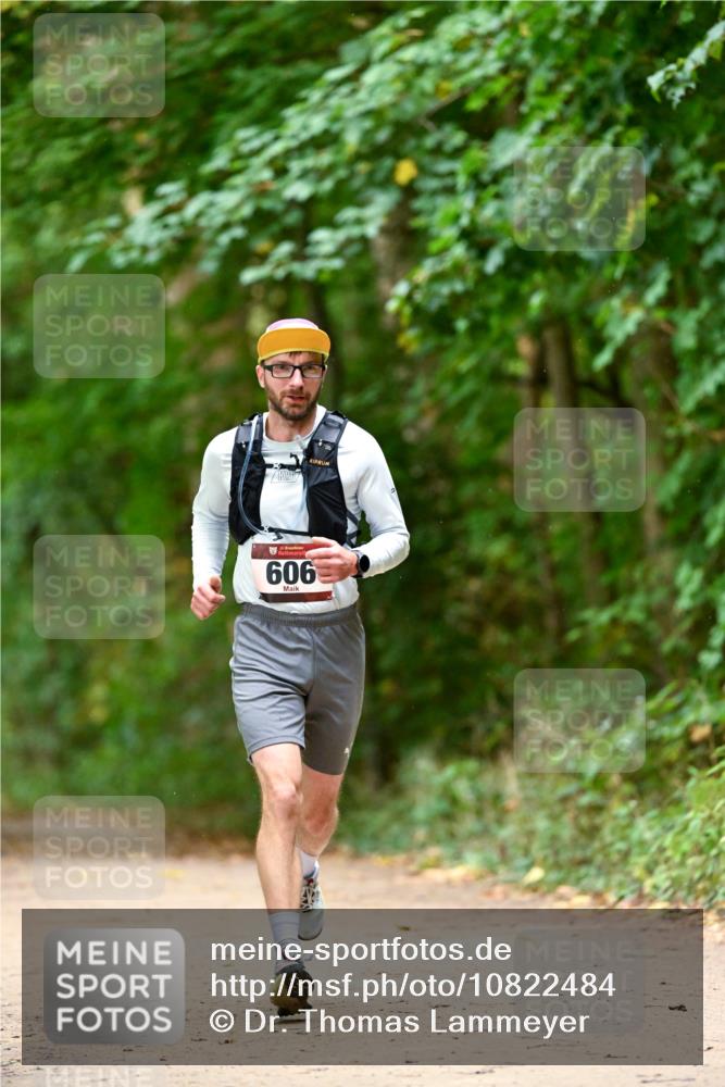 11.10.2026 - Bramfelder Halbmarathon 2026 Dr. Thomas Lammeyer http://msf.ph/oto/10822484 11.10.2026 10:35:01 Laufen 606 meine-sportfotos.de