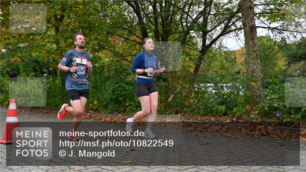 11.10.2026 - Bramfelder Halbmarathon 2026 J. Mangold http://msf.ph/oto/10822549 11.10.2026 10:18:49 Laufen 2, 443 meine-sportfotos.de