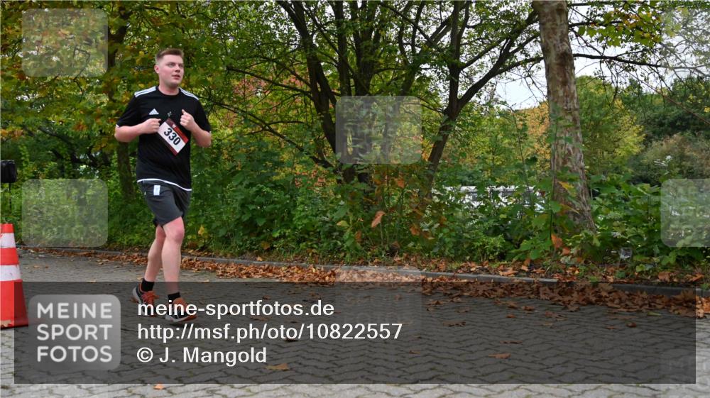 11.10.2026 - Bramfelder Halbmarathon 2026 J. Mangold http://msf.ph/oto/10822557 11.10.2026 10:18:52 Laufen 2, 330, 443 meine-sportfotos.de