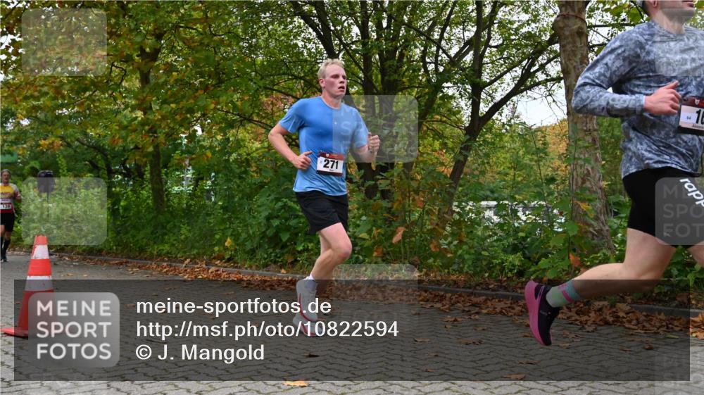 11.10.2026 - Bramfelder Halbmarathon 2026 J. Mangold http://msf.ph/oto/10822594 11.10.2026 10:19:23 Laufen 16, 139, 271, 531 meine-sportfotos.de