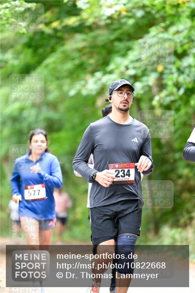 11.10.2026 - Bramfelder Halbmarathon 2026 Dr. Thomas Lammeyer http://msf.ph/oto/10822668 11.10.2026 10:35:52 Laufen 577, 35, 234 meine-sportfotos.de
