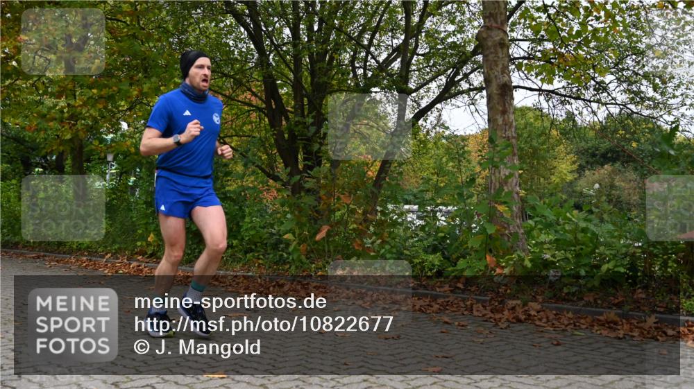 11.10.2026 - Bramfelder Halbmarathon 2026 J. Mangold http://msf.ph/oto/10822677 11.10.2026 10:20:52 Laufen 201, 262 meine-sportfotos.de