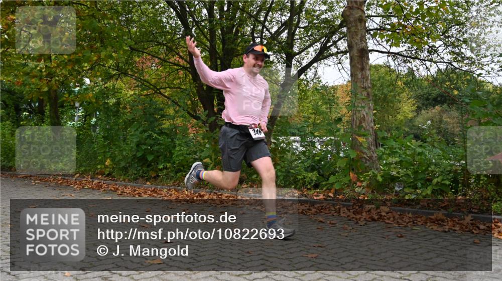 11.10.2026 - Bramfelder Halbmarathon 2026 J. Mangold http://msf.ph/oto/10822693 11.10.2026 10:20:57 Laufen 201, 262, 349 meine-sportfotos.de