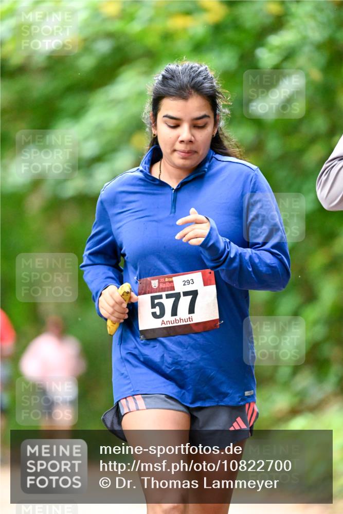 11.10.2026 - Bramfelder Halbmarathon 2026 Dr. Thomas Lammeyer http://msf.ph/oto/10822700 11.10.2026 10:35:55 Laufen 35, 293, 577 meine-sportfotos.de
