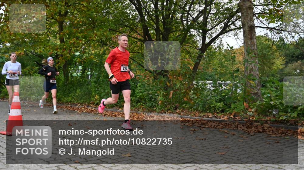 11.10.2026 - Bramfelder Halbmarathon 2026 J. Mangold http://msf.ph/oto/10822735 11.10.2026 10:22:07 Laufen 240, 272, 275 meine-sportfotos.de