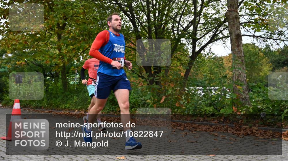 11.10.2026 - Bramfelder Halbmarathon 2026 J. Mangold http://msf.ph/oto/10822847 11.10.2026 10:22:37 Laufen 29, 155, 454, 576 meine-sportfotos.de
