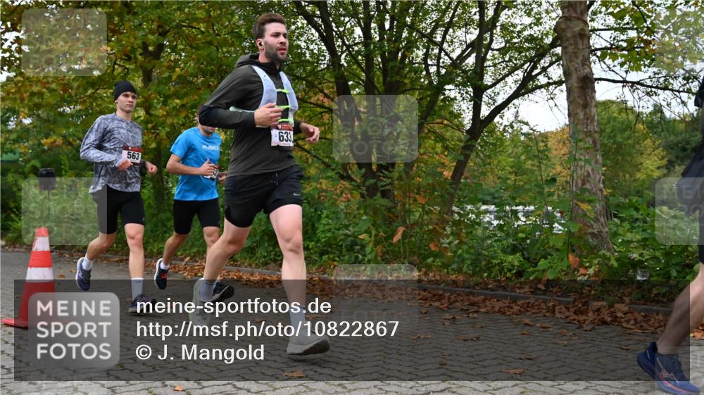 11.10.2026 - Bramfelder Halbmarathon 2026 J. Mangold http://msf.ph/oto/10822867 11.10.2026 10:22:43 Laufen 155, 292, 562, 563, 576, 633 meine-sportfotos.de