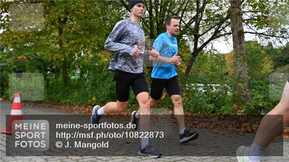 11.10.2026 - Bramfelder Halbmarathon 2026 J. Mangold http://msf.ph/oto/10822873 11.10.2026 10:22:43 Laufen 155, 292, 562, 563, 576, 633 meine-sportfotos.de