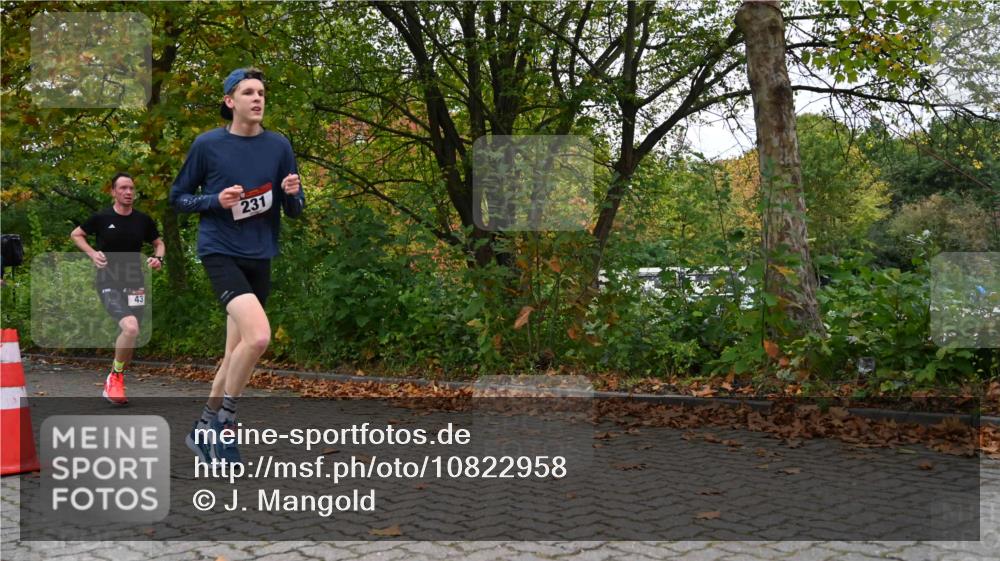 11.10.2026 - Bramfelder Halbmarathon 2026 J. Mangold http://msf.ph/oto/10822958 11.10.2026 10:23:52 Laufen 43, 231, 510 meine-sportfotos.de
